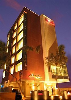 Landmark Residency Hotel 3*
