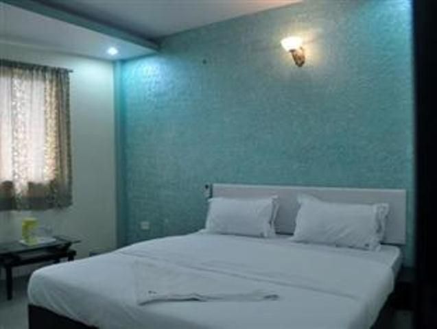 Om Residency Hotel 3*