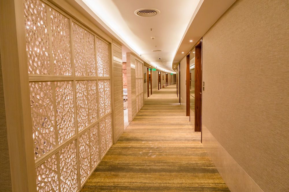 Niranta Transit Airport - At Arrivals Hotel 4*
