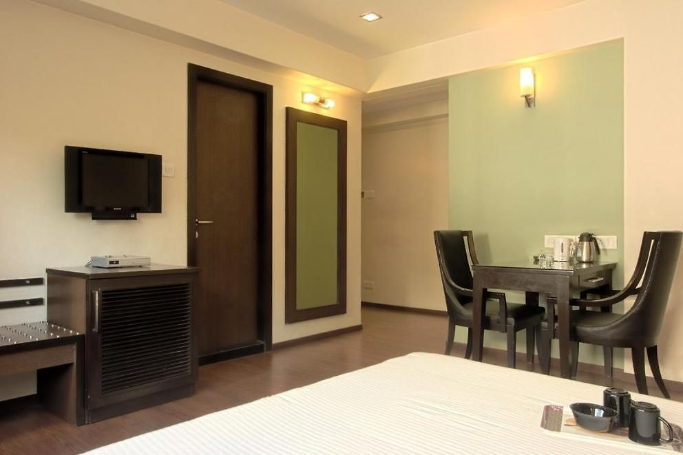 Amigo Hotel