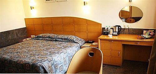 Hotel Ramee Guestline Khar