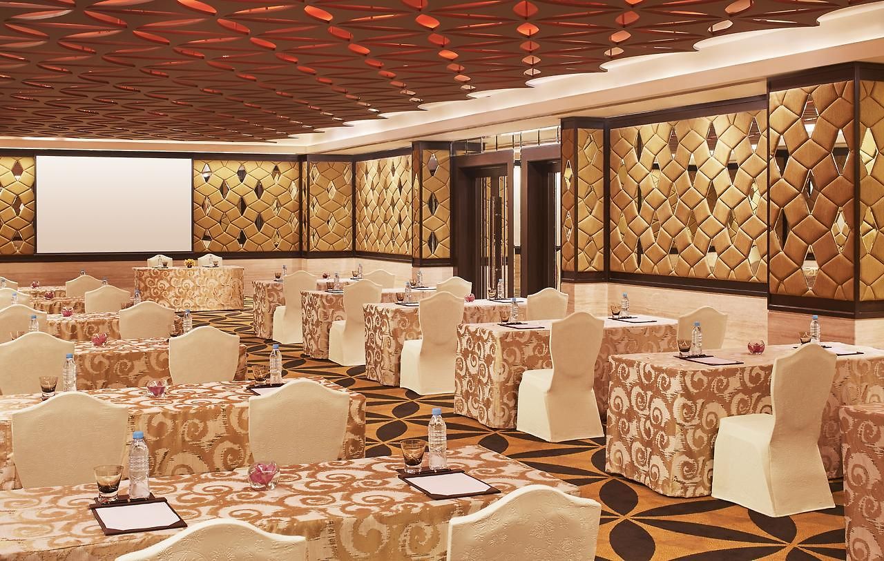 Taj Santacruz 5*