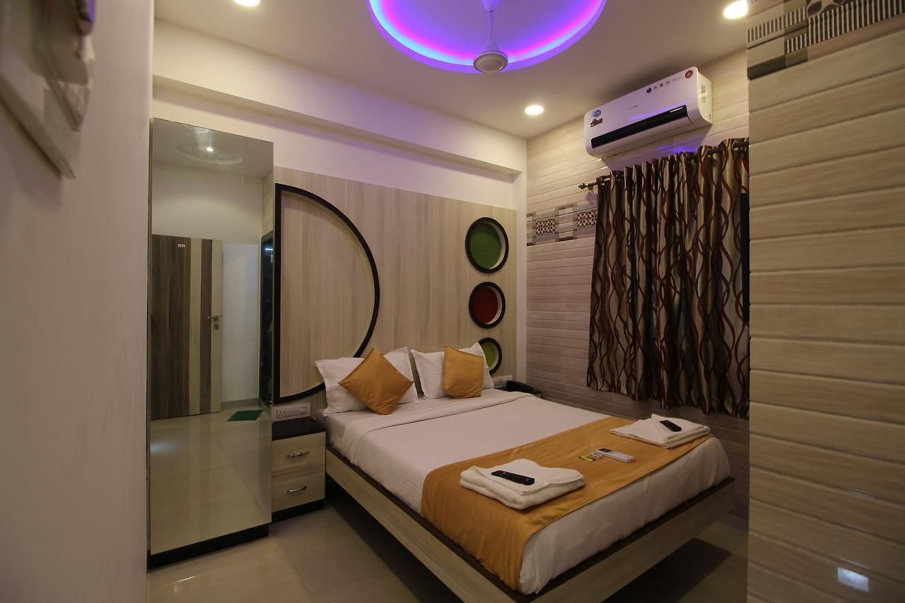 Golden Residency Hotel 2*