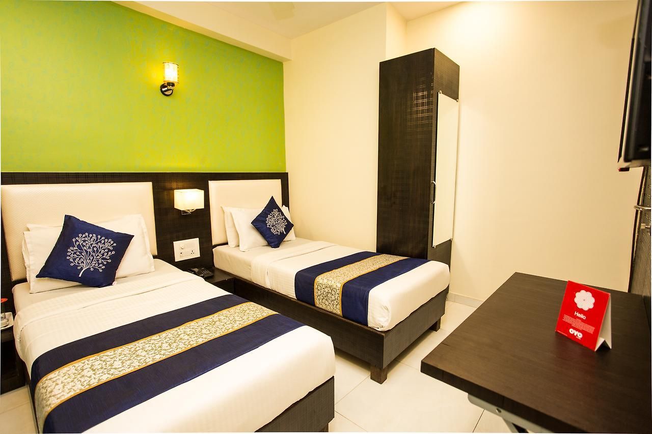 Hotel Avenue 2*