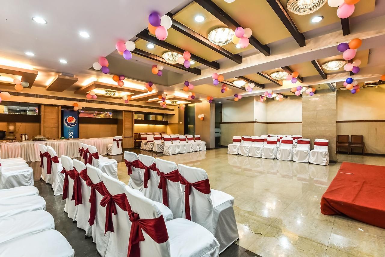 Dhiraj Hotel Mumbai