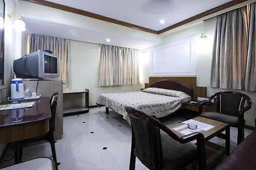 Hotel Parklane Mumbai