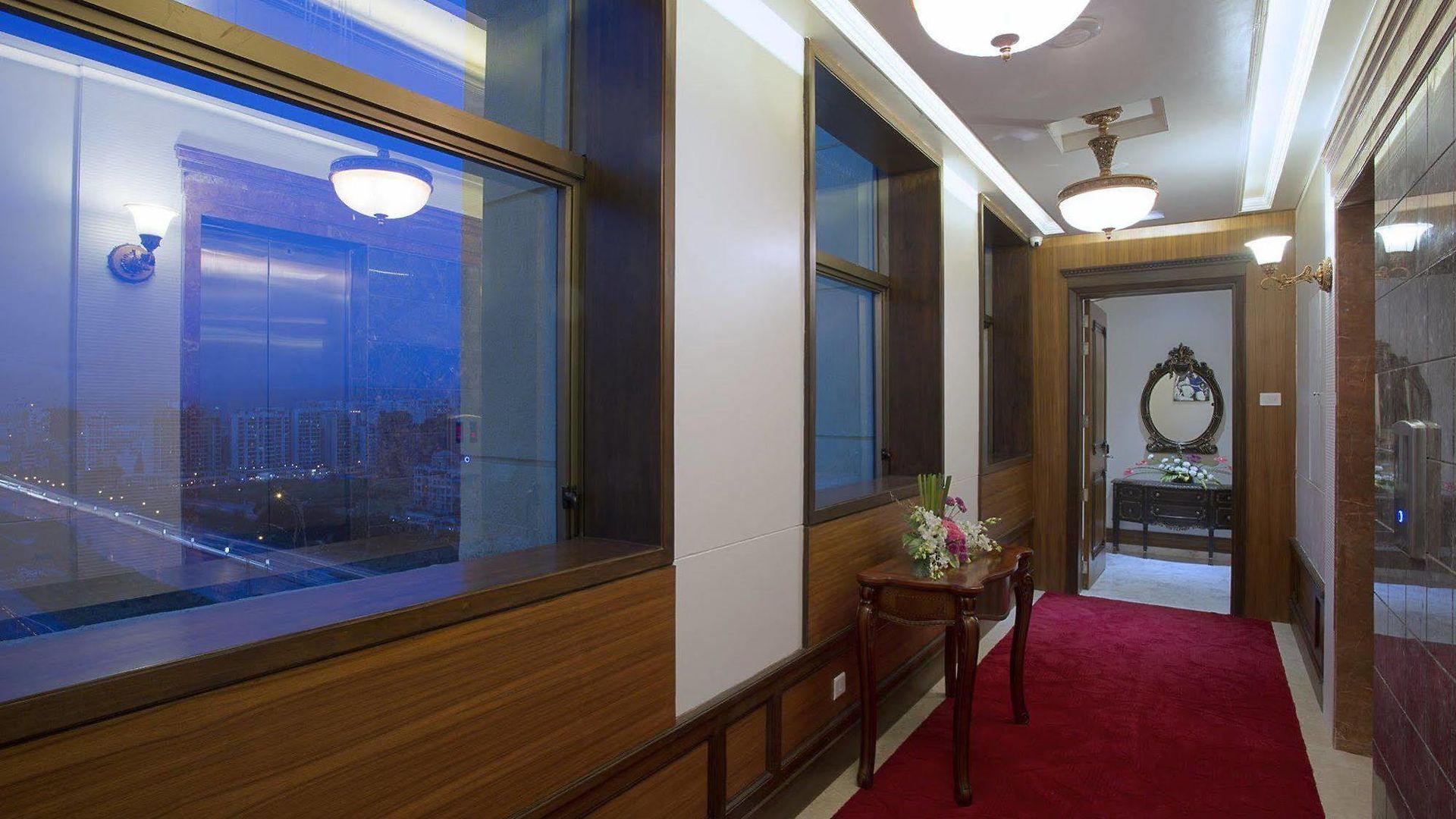 Hotel Royal Tulip