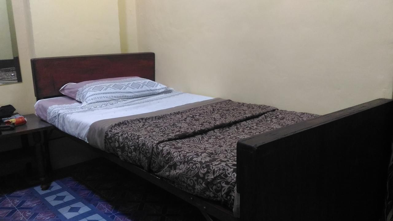 Furnished Near Bkc, Airport & Santacruz Mumbai