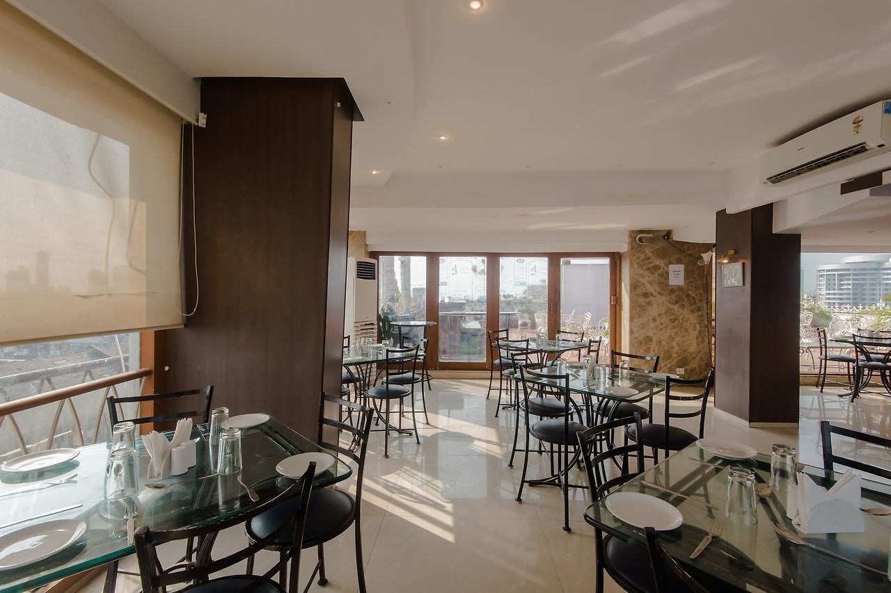 Oyo 4123 Godwin Hotel 3*