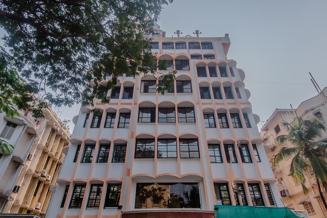 Hotel Oyo 4123 Godwin 3*