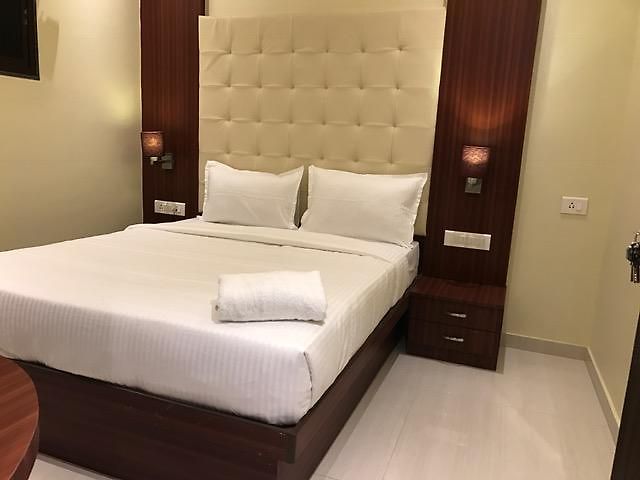 Hotel Maangta 222 @ Andheri