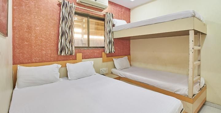 Hotel Maangta 127 @ Andheri East