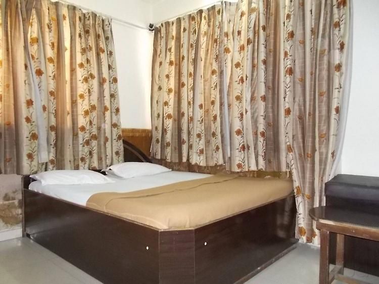 Maangta 111 @ Andheri East Hotel Mumbai
