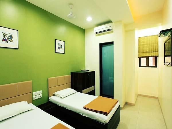 Maangta 212 @ Andheri West Hotel 3*