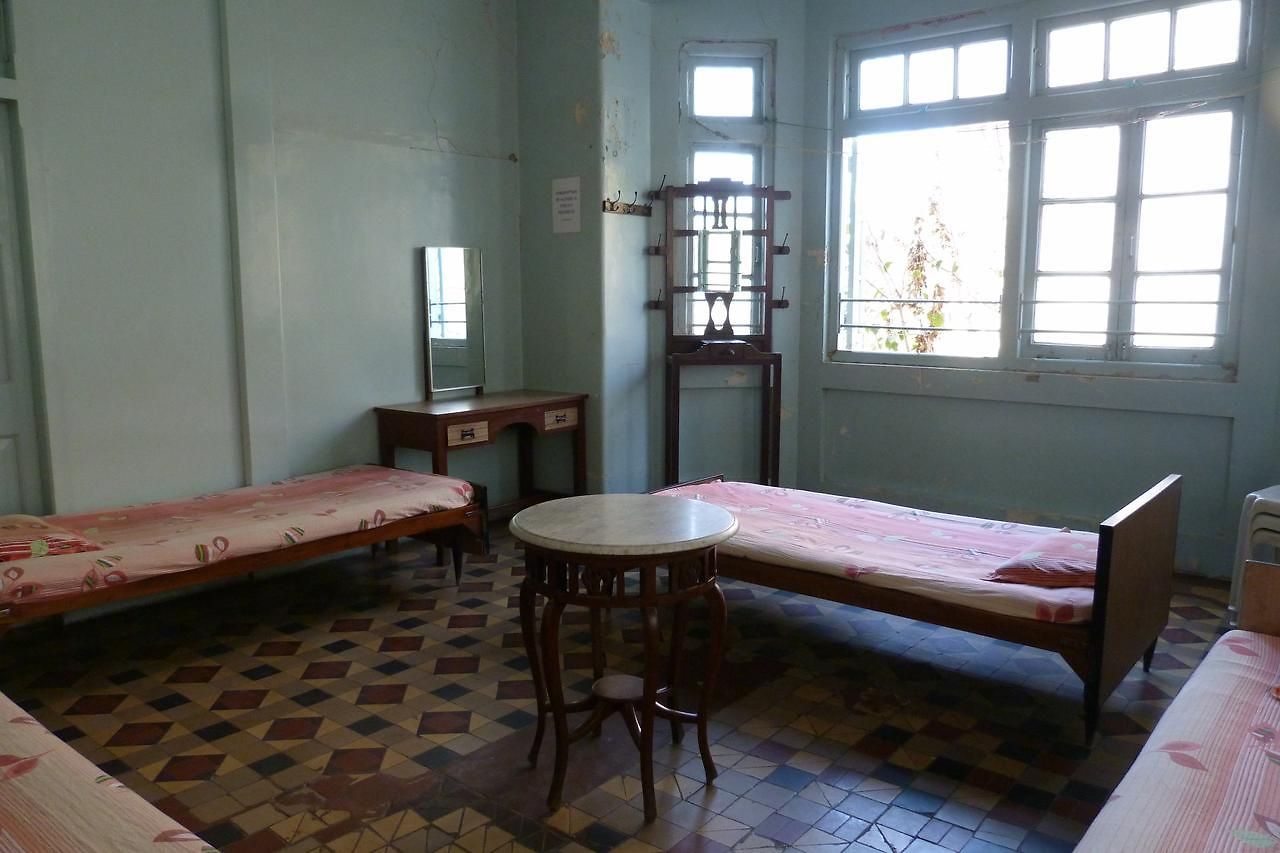Modern Hindu Hostel