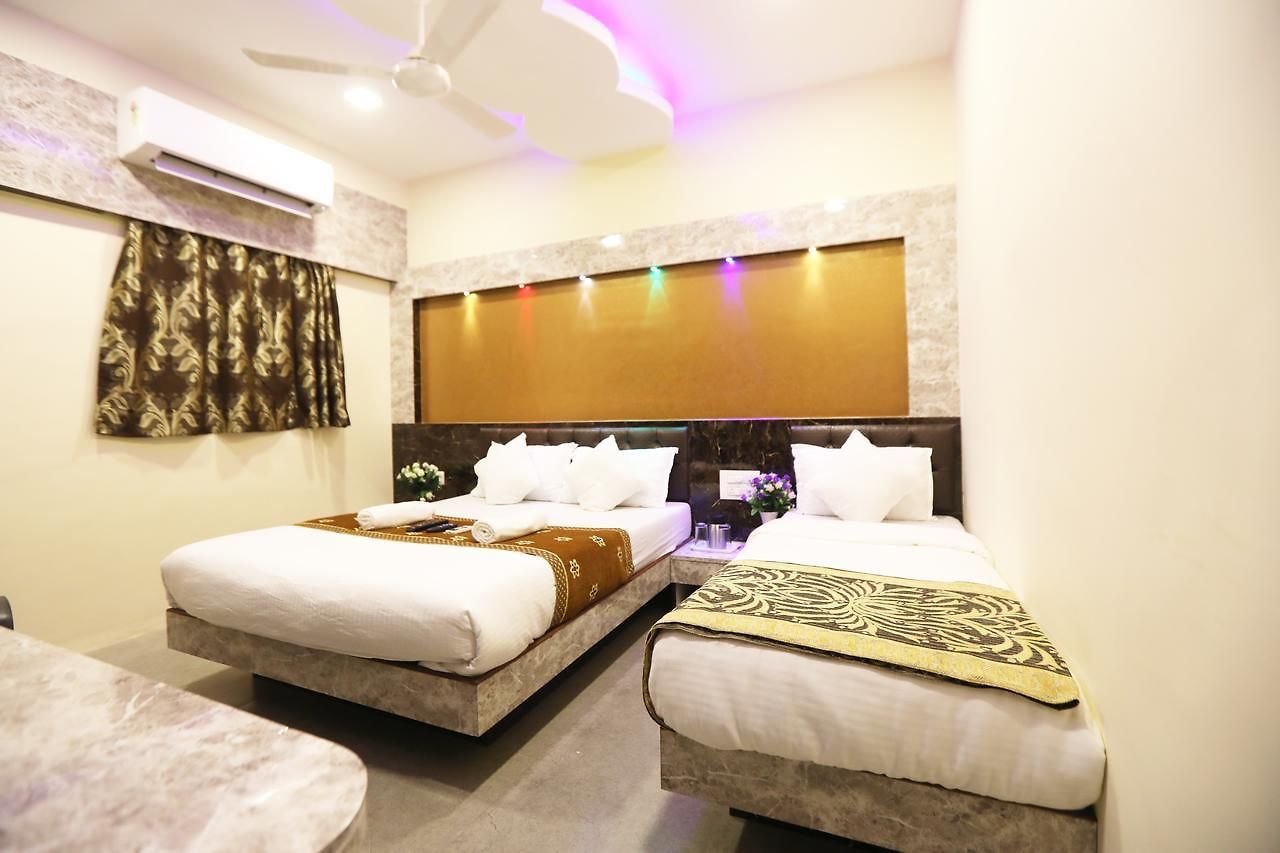 Onyx Residency