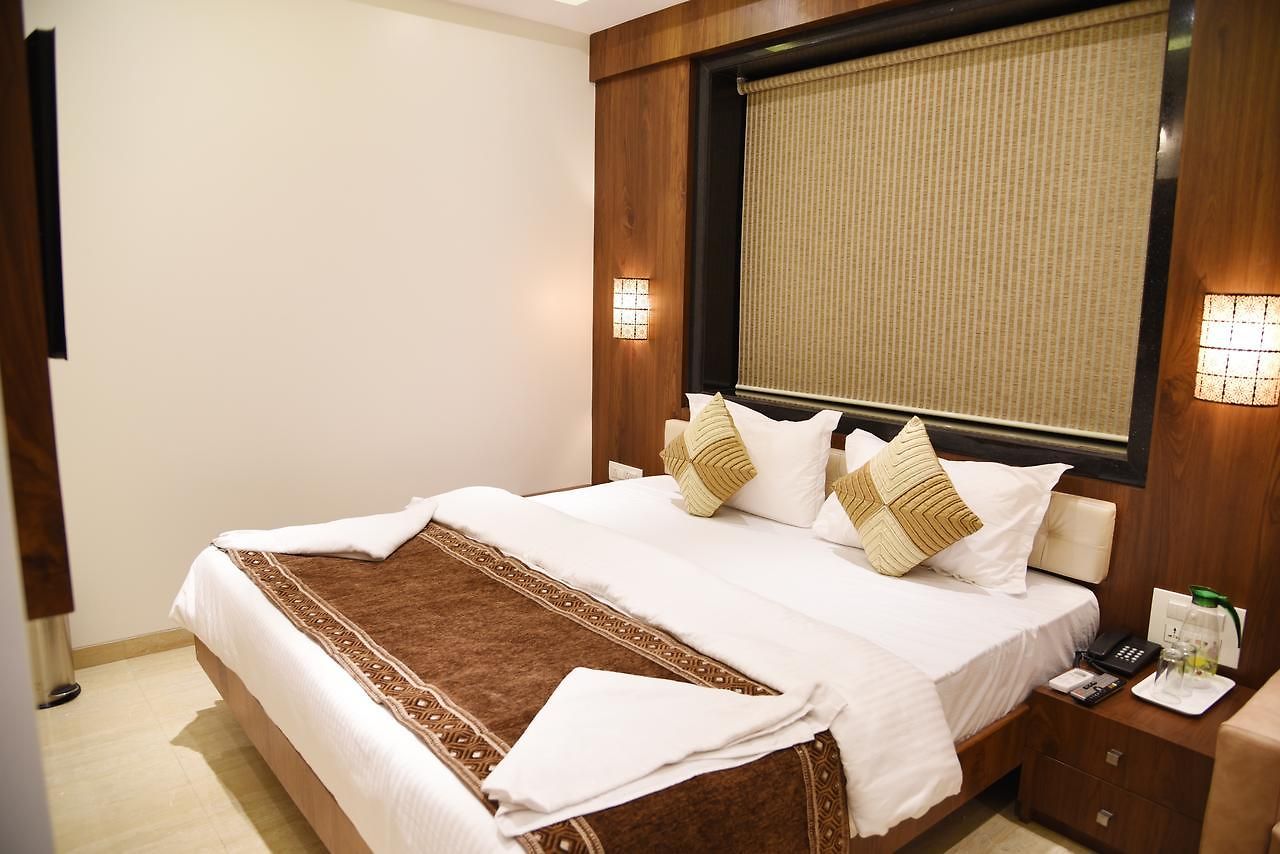 Hotel Flora Fountain,fort 2*