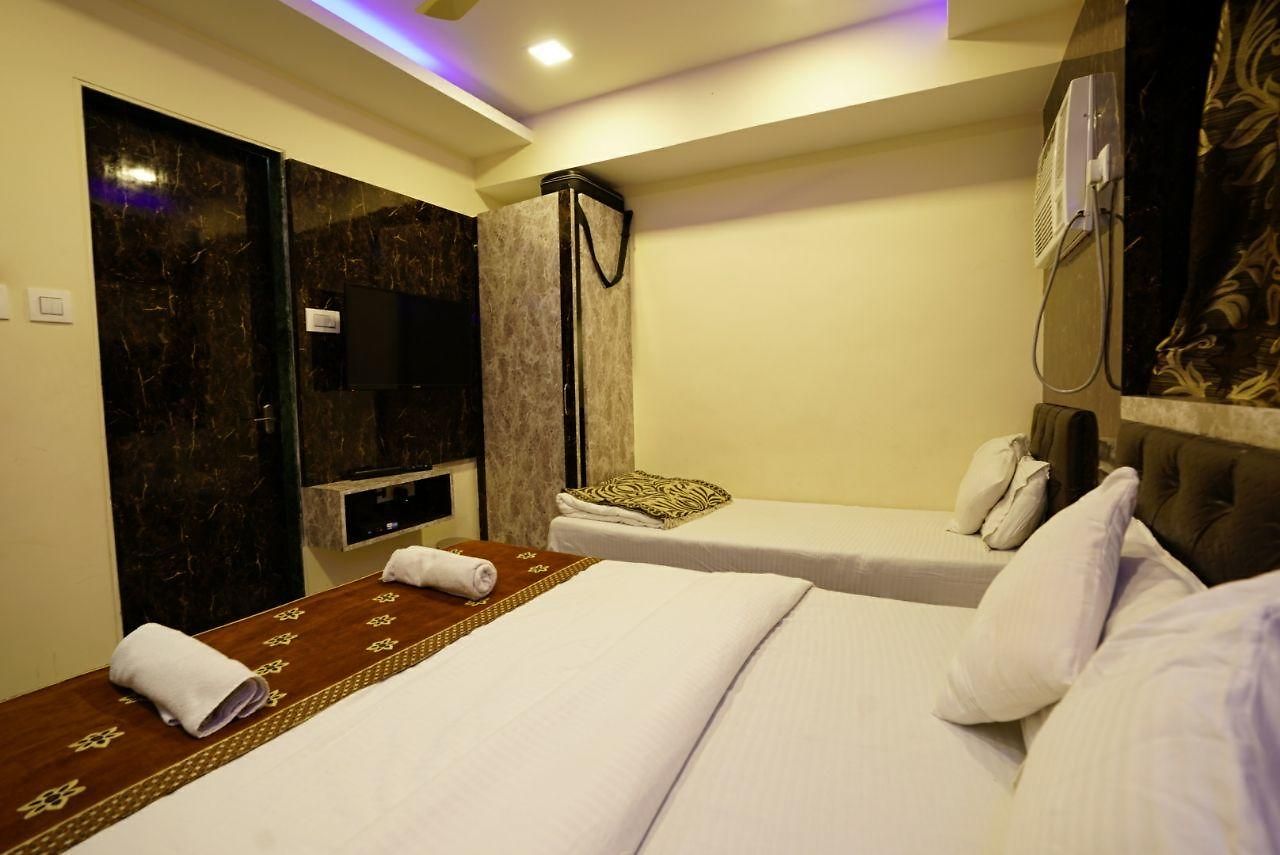 Onyx Residency 3*