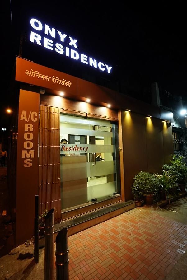Onyx Residency 3*
