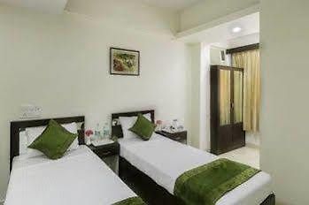 Fabhotel Midaas Comforts Hotel 3*