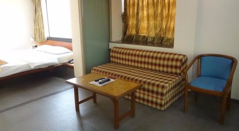 Jayshree Domestic Airport 3*