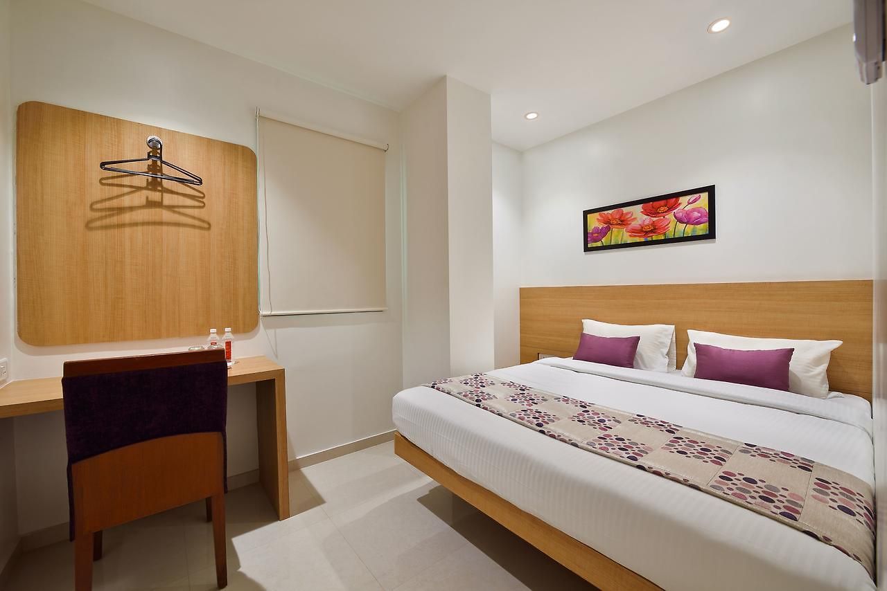 Hotel Leafio-near Airport 3*