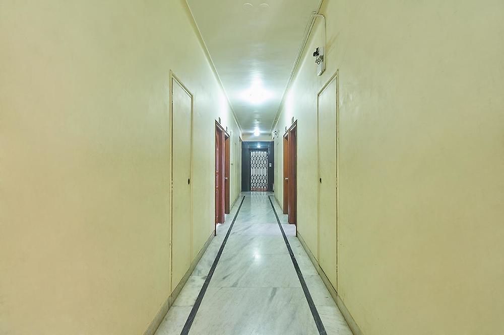 Hotel Mogul Palace - Near Masjid Bunder 3*