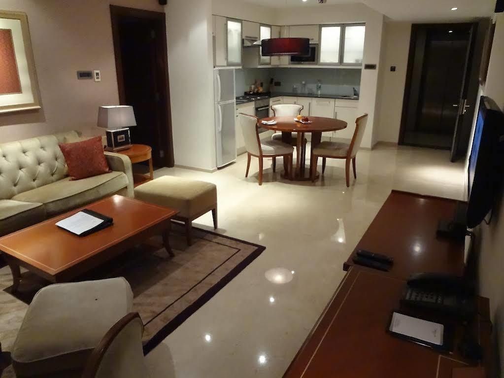 Z Luxury Residences 5* Mumbai
