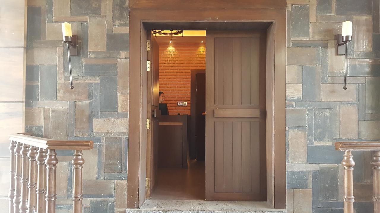 Hotel Peninsula Redpine