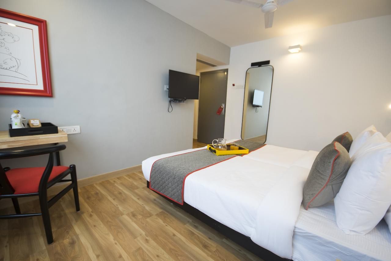 Oyo Townhouse 16 International Airport Hotel Mumbai