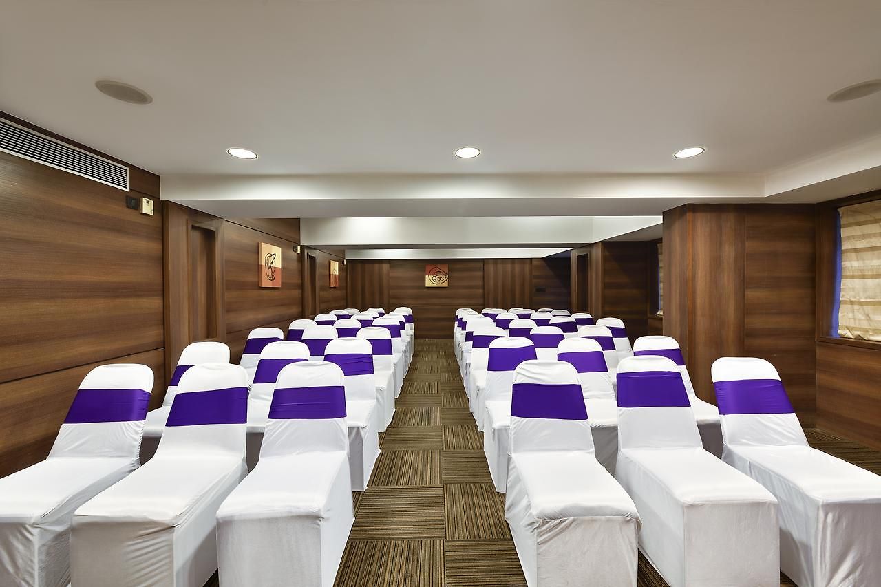 Hotel Leafio Marigold-near Airport Mumbai