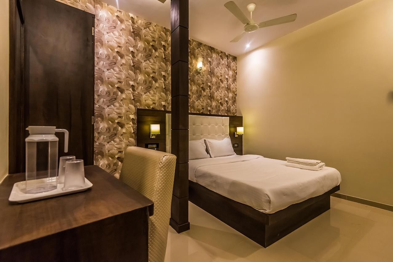 Atlas Grand Andheri Midc 3*