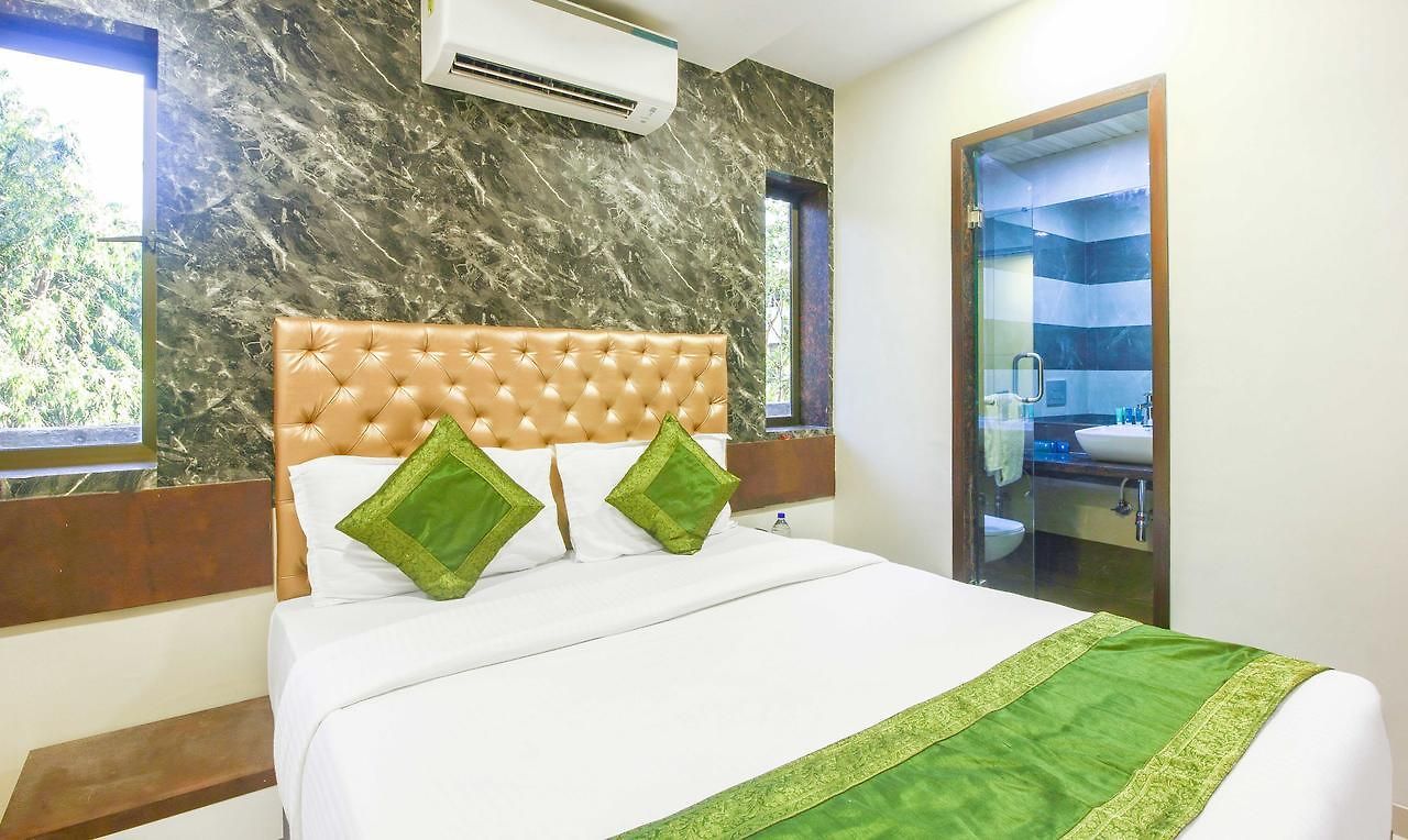 Treebo Blue Moon Powai