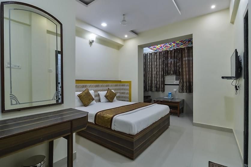 Hotel Aroma- Dadar