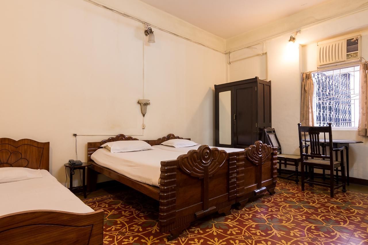 At Colaba Bed & Breakfast 4*
