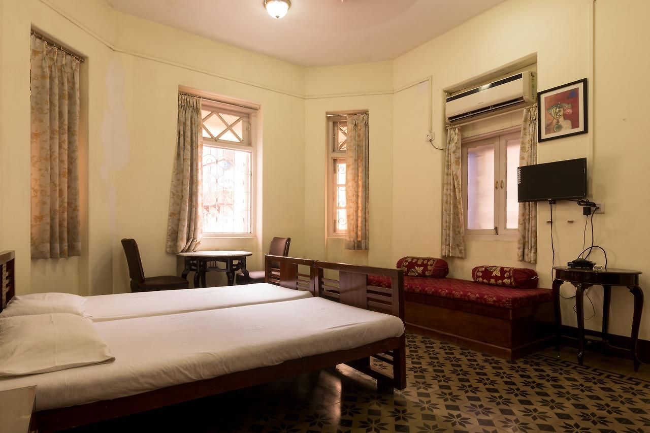 At Colaba 4*