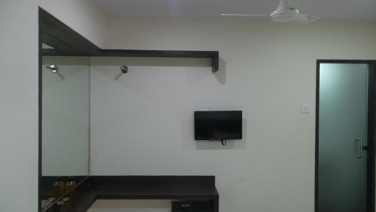 Gemini Hotel 2*