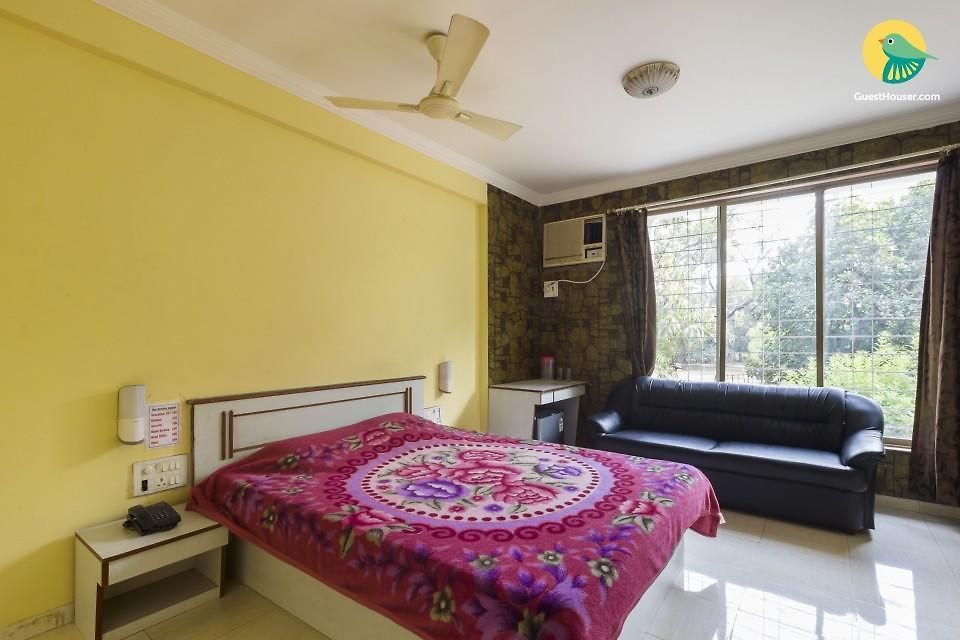 1 Bedroom Boutique In Malad West, Mumbai
