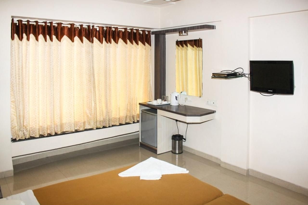 Hotel Boutique In Andheri East, Mumbai, By Guesthouser 10768 Mumbai