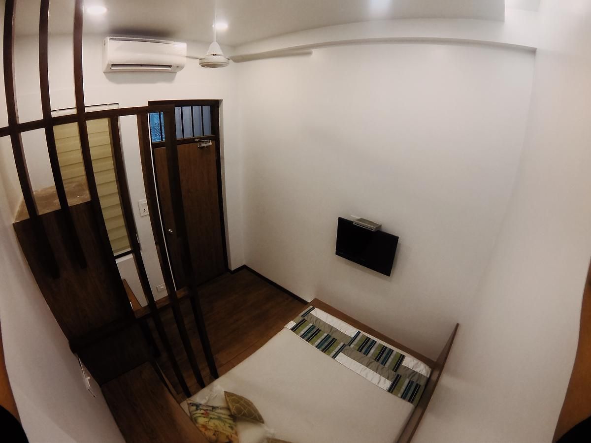 Hotel Carlton - Behind Taj Mahal Palace Colaba Mumbai