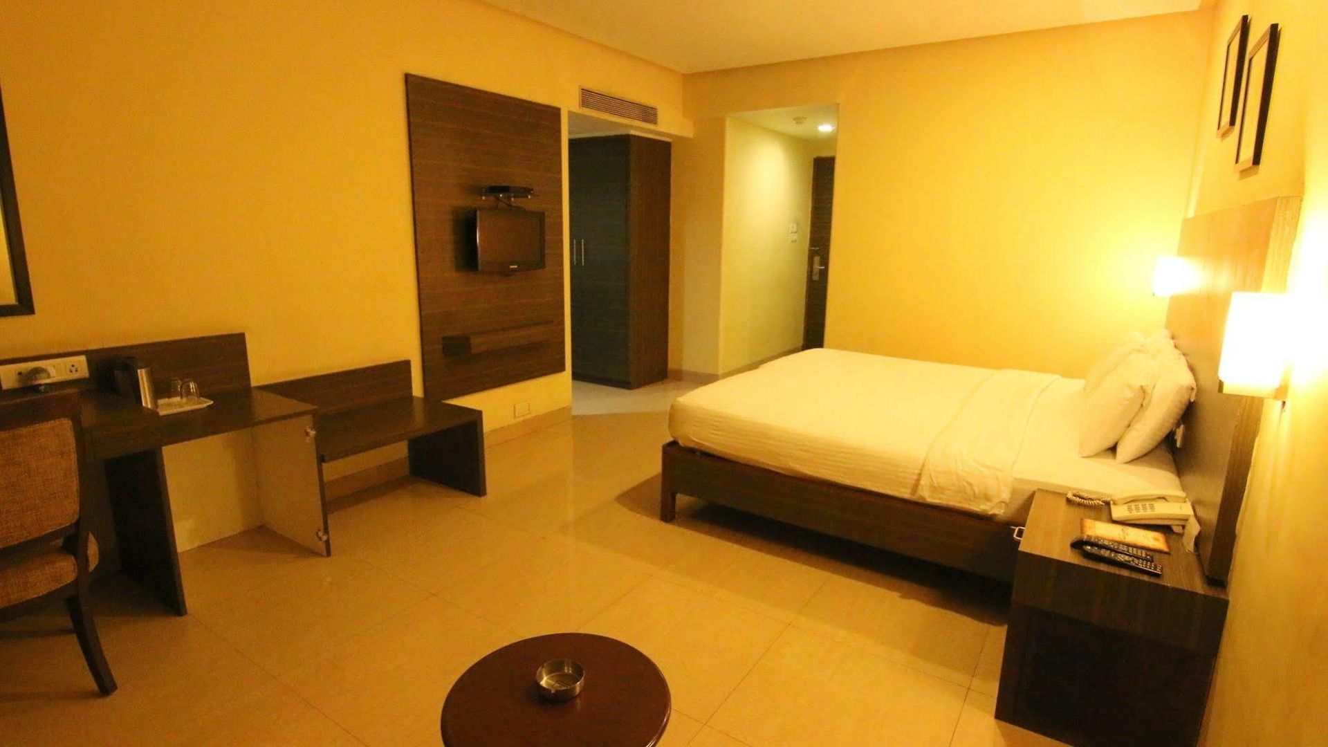 The Caliph Hotel, Near Powai Hotel