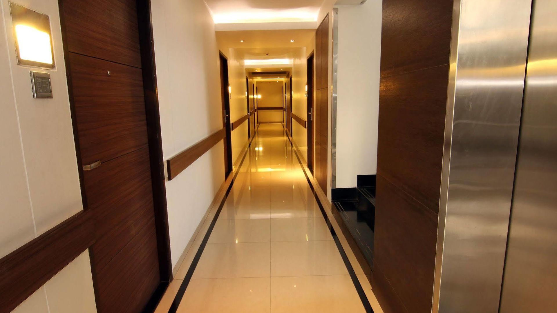 Suncity Premiere, Near To Airport Hotel Mumbai