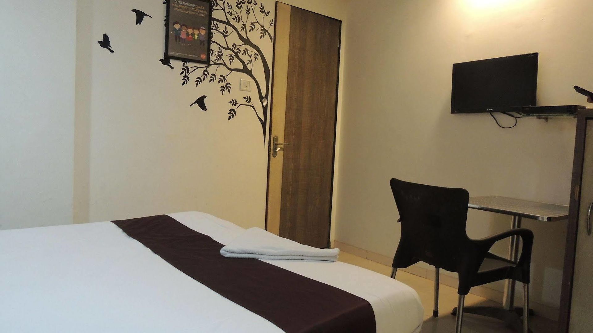 Hotel Fabhotel Galaxy Mumbai