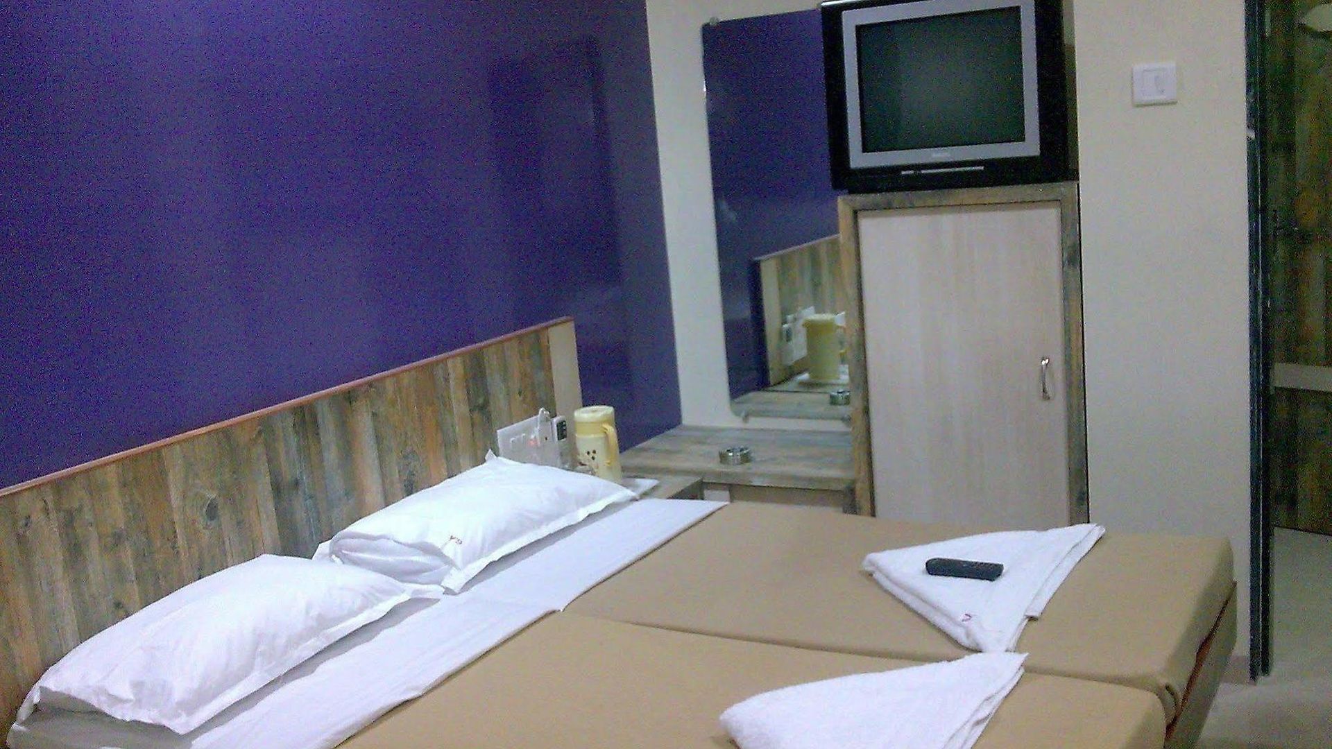 Fabhotel Galaxy 3*
