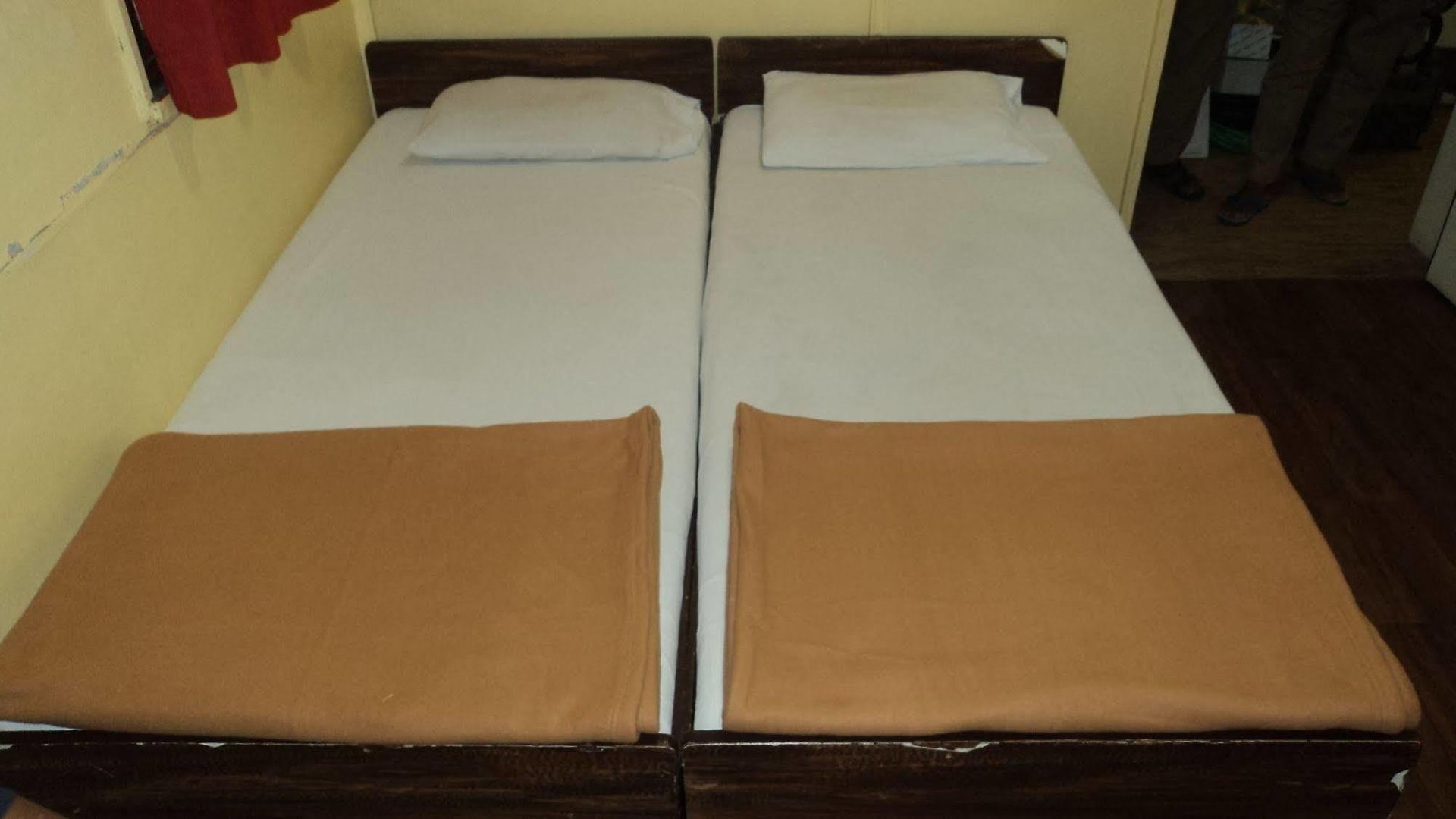 Benazeer Hotel