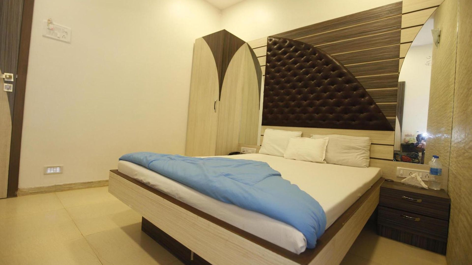 Al Moazin Mumbai