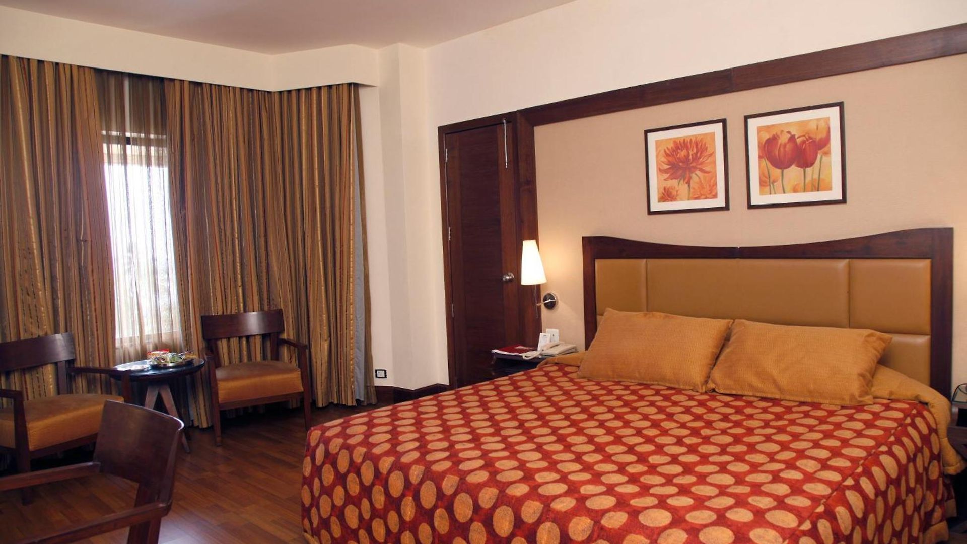 The Retreat & Convention Centre Hotel