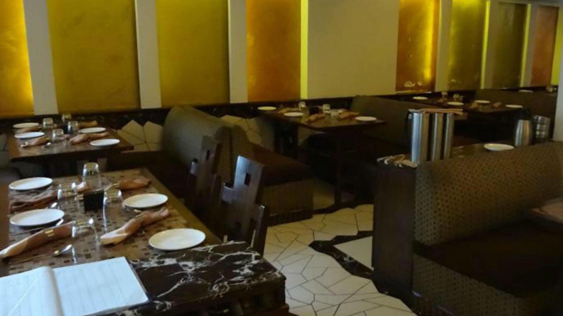Hotel Fabhotel Shubhangan - Nr Bandra