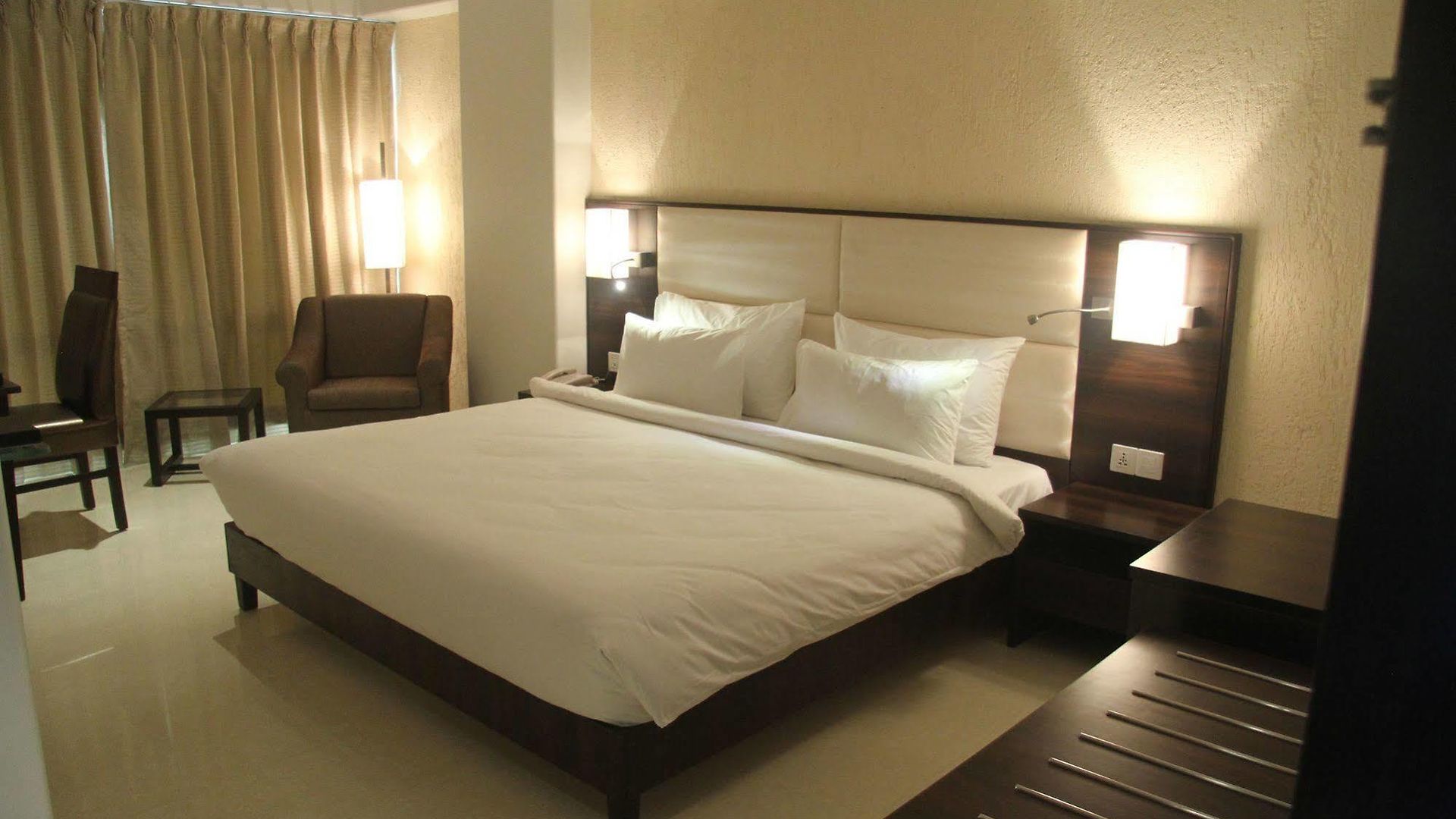 Inn Beacon T2 Mumbai