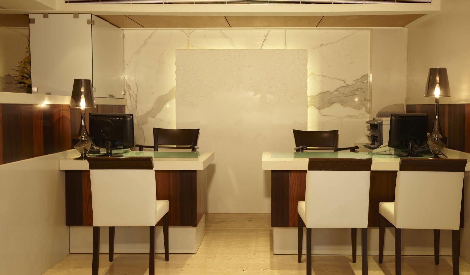 Hotel Bawa Continental